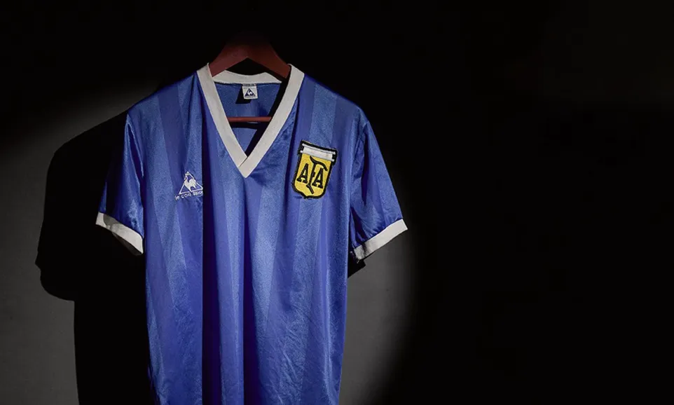 The Record-Breaking Sale: A New Benchmark for Sports Memorabilia